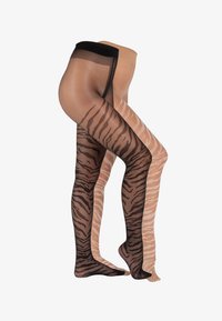 Selezionato, black white