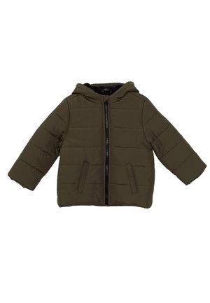 Oliwkowa zielona pikowana kurtka dla malucha z kapturem, przednim zamkiem błyskawicznym i dwoma przednimi kieszeniami, zaprojektowana z myślą o ciepłu i komforcie.