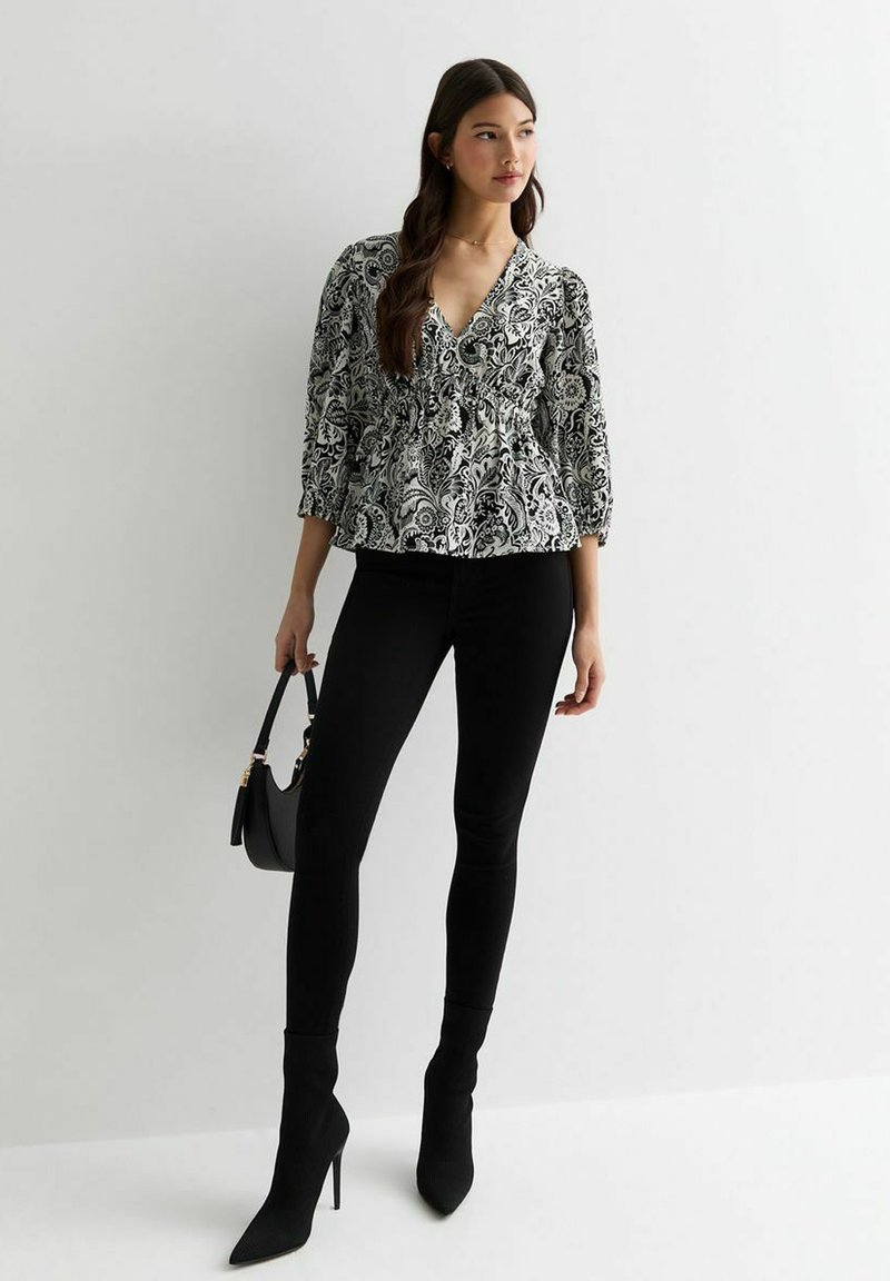 New Label Blouse 88287 Taupe