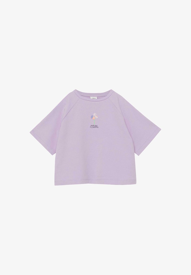 Chemise courte en lin lavande avec col rond et petit texte "Spring Flowers" ainsi qu'un graphique coloré de fleurs centrés sur la poitrine.