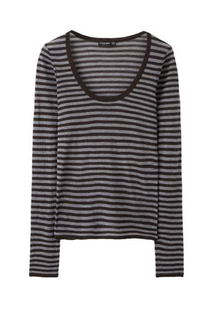 Chemise à manches longues avec des rayures horizontales noires et grises et un col arrondi.