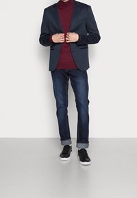 Calvin Klein Stickad tröja - bordeaux