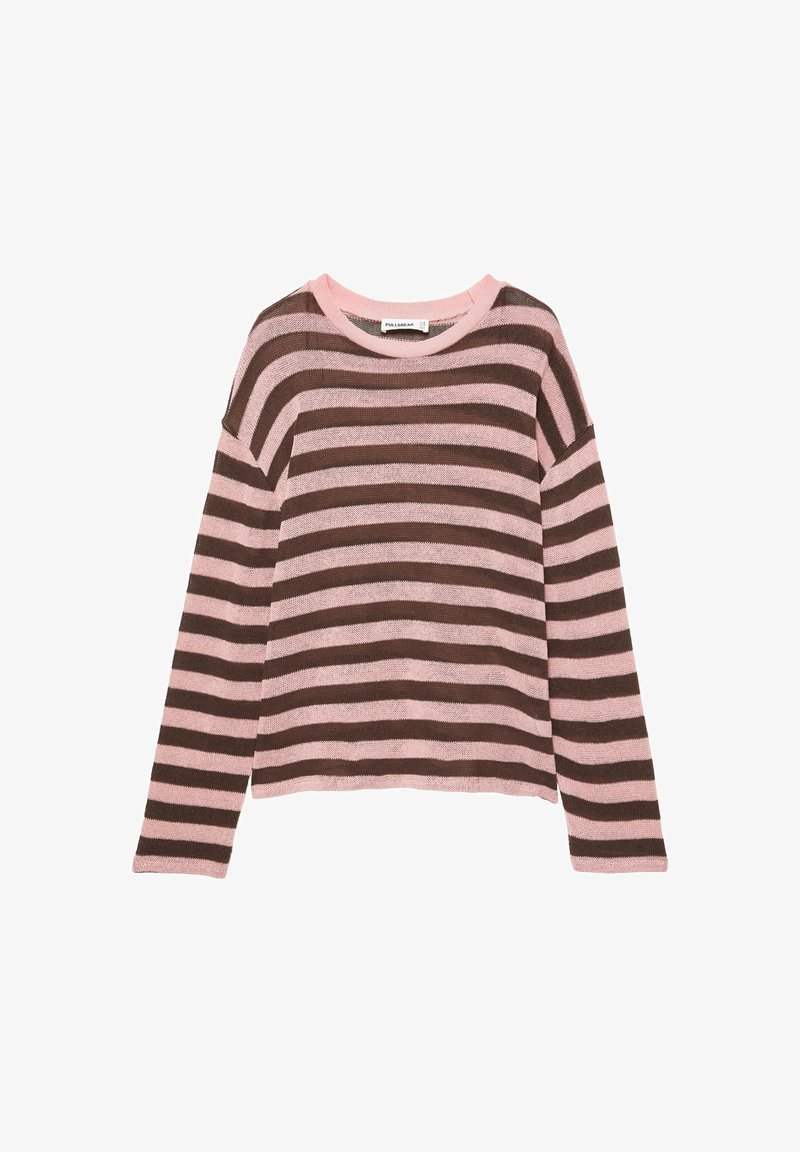 Pull tricoté à manches longues avec des rayures horizontales roses et marron et un col rond.