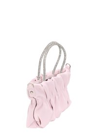 Borsa a mano in pelle rosa con texture arricciata, manici decorati in tonalità argento e dettagli di chiusura sicuri. Forma arrotondata con una finitura morbida.