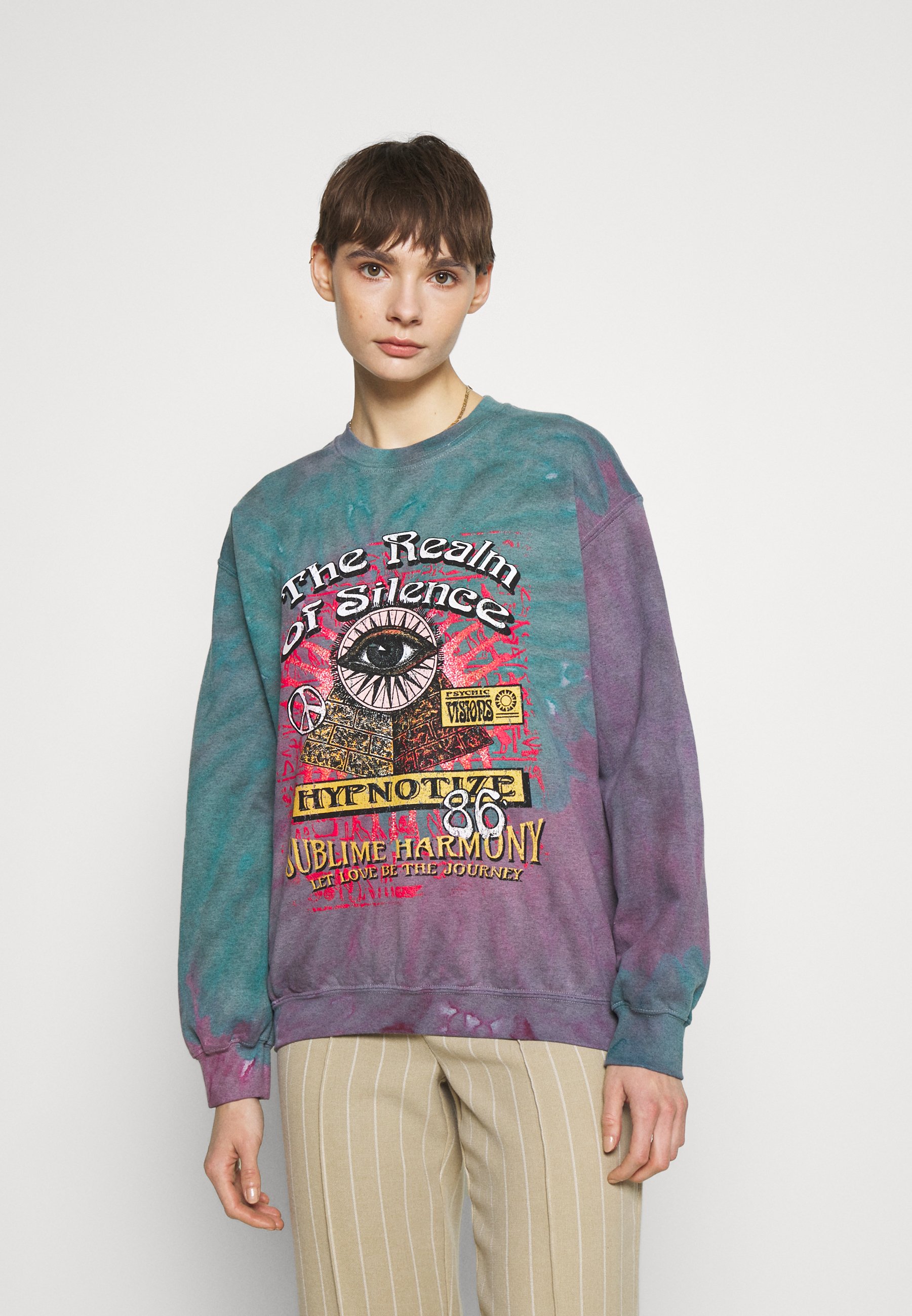 urban outfitters crewneck