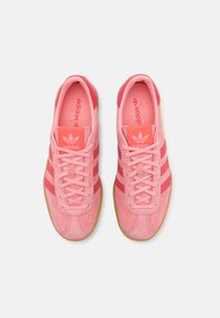 adidas Originals BRMD - Sapatilhas - semi pink spark/preloved scarlet