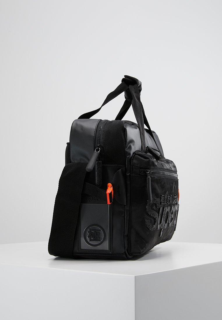 sac ordinateur superdry