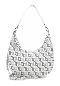 Borsa bianca con un motivo geometrico grigio, forma curvata, tracolla regolabile e hardware in argento. Presenta una tracolla staccabile e un ciondolo con logo.