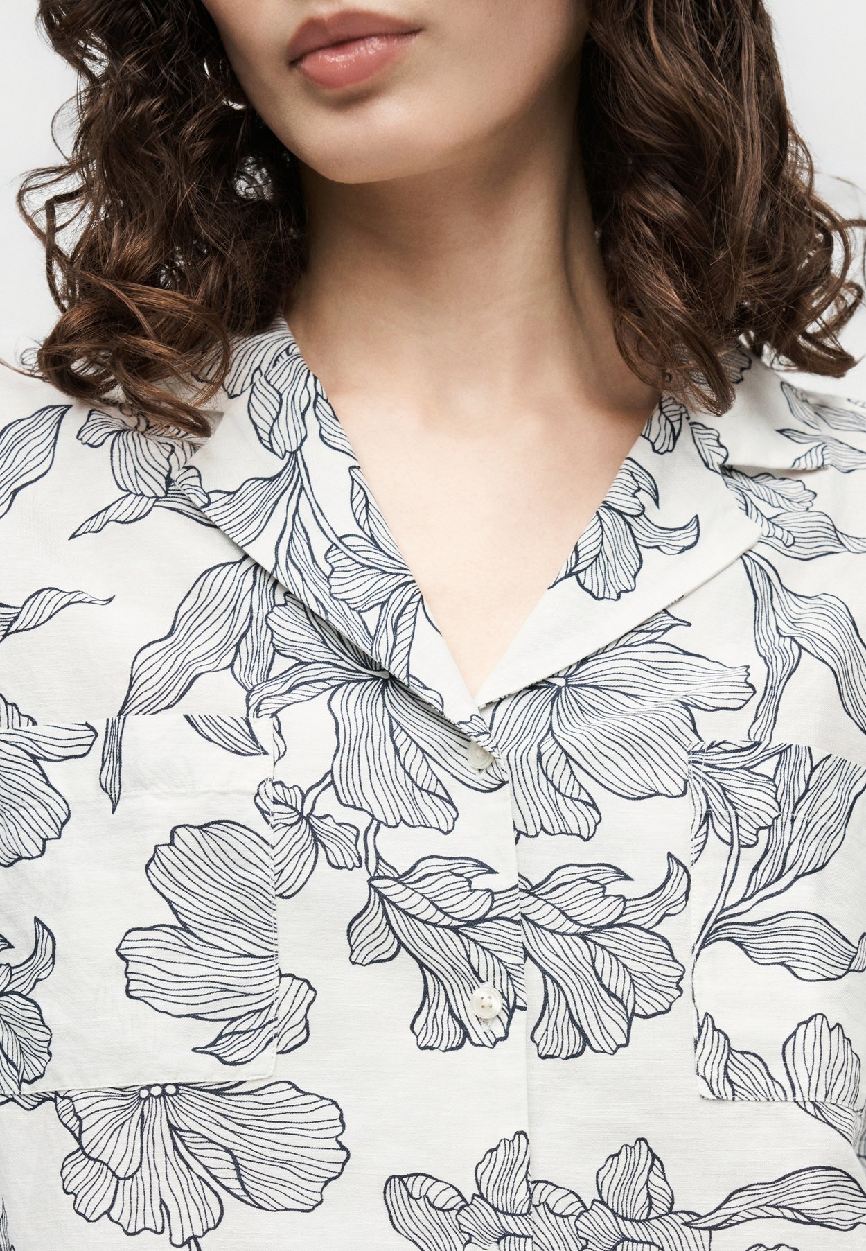 FLORAL PRINT SHIRT