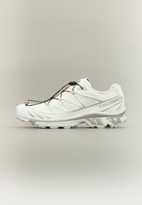 Non selezionato, white/footwear silver-coloured