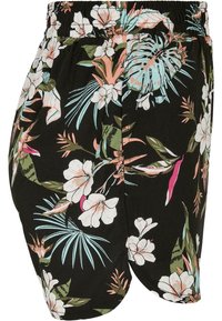 Svarta blommiga shorts med elastisk midja. Visar vita och rosa blommor med gröna löv och blå accenter över hela tyget.