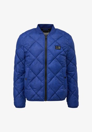 Blauwe gewatteerde bomberjack met een ronde kraag, ritssluiting aan de voorkant en zijzakken; heeft een gestructureerde afwerking en een ruitpatroonsteek.