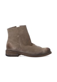 - Ankle boot