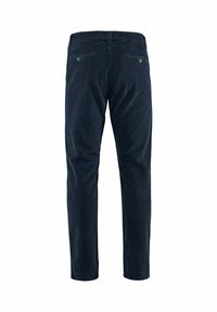 Marineblauwe corduroy broek met een rechte pasvorm, twee achterzakken en een textuurstof, voorzien van subtiele streepjespatronen voor extra detail.