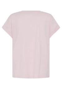 Hellrosa T-Shirt mit kurzen Ärmeln und aufgekrempelten Bündchen, von hinten auf weißem Hintergrund dargestellt.