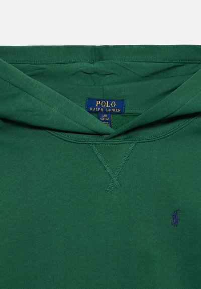 Πράσινο φούτερ με ετικέτα Polo Ralph Lauren μέσα στο γιακά και μικρό κεντητό μπλε λογότυπο παίκτη πόλο στο στήθος.