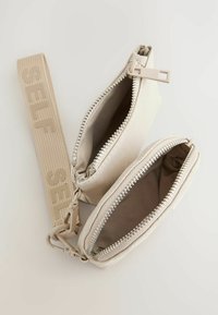 Self. Wallet - neutral