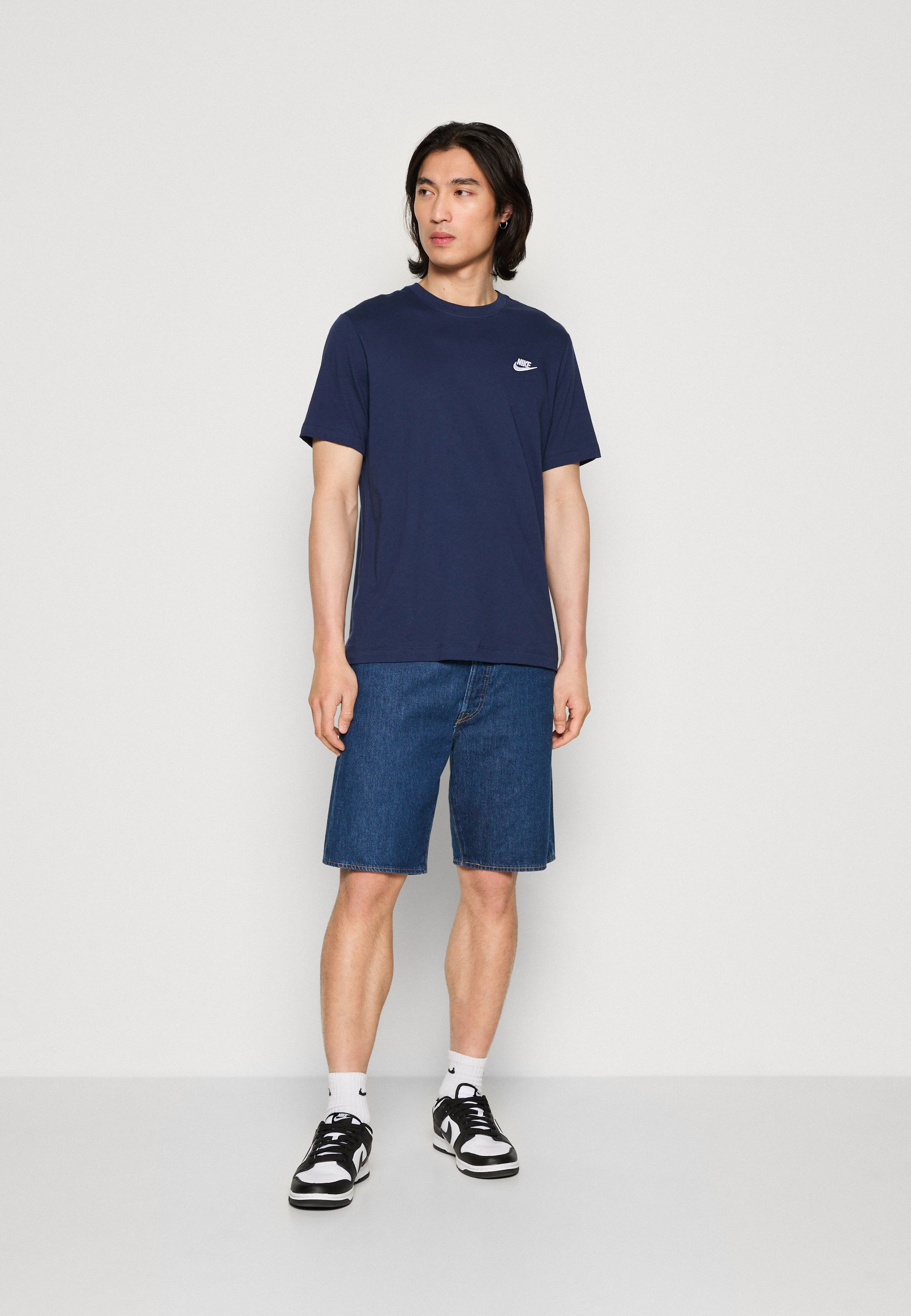 mens nike navy t shirt