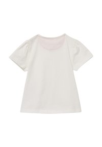 Witte katoenen t-shirt met korte pofmouwen, ronde halslijn en een subtiele roze accenten bij de achterkant van de hals. Zachte textuur, casual ontwerp.