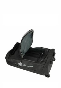 Sac de sport à roulettes noir avec une ouverture zippée, une poche intérieure en mesh et une quincaillerie robuste, dotée d'un extérieur en synthétique lisse.