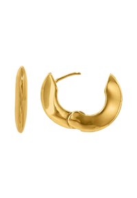 Boucles d'oreilles en or avec une finition lisse et brillante. Présentent un design courbé et un fermoir unique, mettant en valeur des bords arrondis et une texture polie.