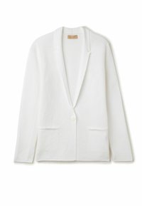 Vit stickad blazer med ett texturerat, nätliknande mönster, enkel knappstängning och två framfickor. Notcherade slag och avslappnad passform.