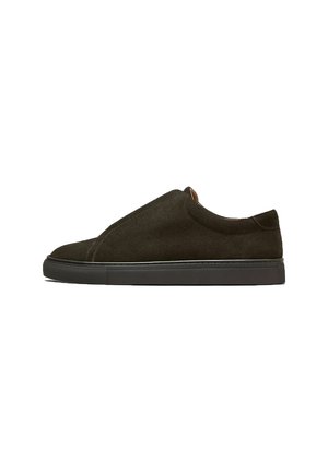 SNEAKER - Trainers - dark brown