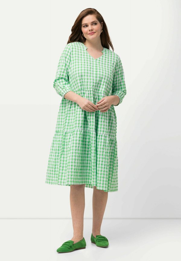 GINGHAM SEERSUCKER 3/4 SLEEVE - Freizeitkleid - kiwi