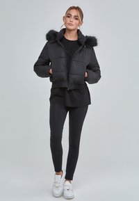 SIKSILK CROPPED PADDED  - Vinterkappa /-rock - black