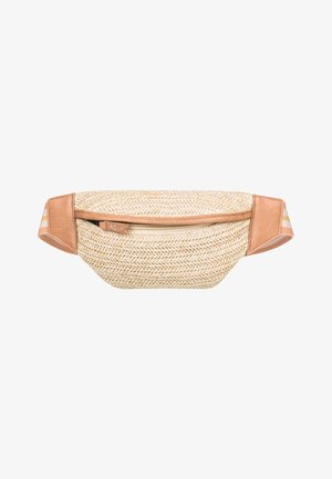 Banane tissée beige avec bordure en cuir marron clair et sangle ajustable rayée, dotée d'une poche avant zippée.