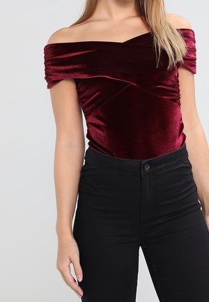 Triko s potiskem - dark red