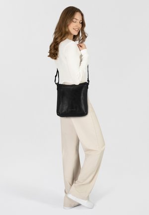 Greenburry Bandolera - black