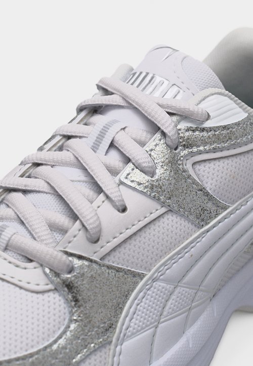 PUMA MILENIO TECH 2000 METALLICS WHISPER - Trainers - white/feather gray/silver-coloured — photo 7