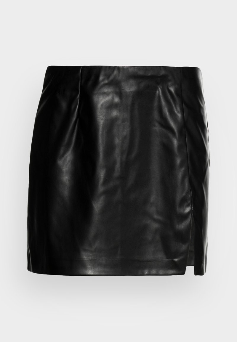 Fustă în formă de A