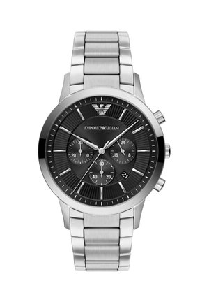 Silberne Metallarmbanduhr mit schwarzem Zifferblatt, drei Hilfszifferblättern, Datumsfenster bei 4 Uhr und Emporio Armani-Logo unter dem 12-Uhr-Markierer.