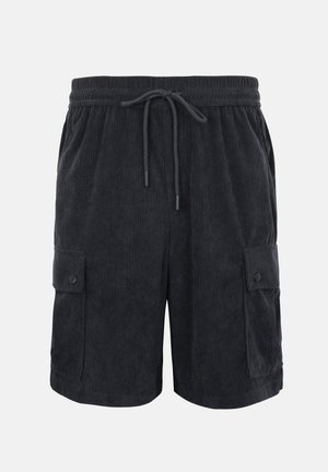 Pantaloni scurți cargo negri din catifea cu talie elastică, șnur, buzunare laterale cu clapetă și închidere cu nasturi, afișați pe un fundal simplu.