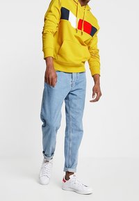 Tommy Hilfiger Felpa con cappuccio - yellow