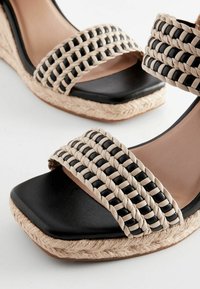 Next FOREVER COMFORT - Sandale s platformom - multi-coloured