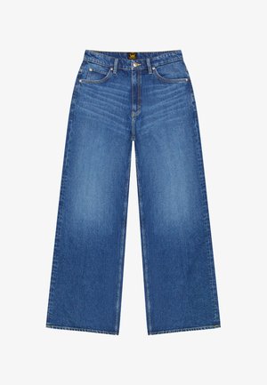 Blugi albăstri cu croială largă și talie înaltă, cu nasturi și fermoar în față, curele pentru centură și cinci buzunare.