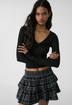WITH KNOTTED NECKLINE  - Top s dlouhým rukávem - black