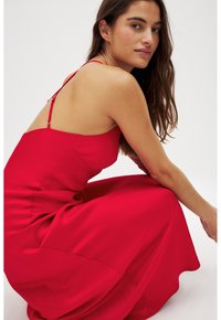 NA-KD Robe de soirée - red