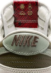 Nike Sportswear DUNK LOW RETRO - Stringate sportive - medium olive sail ironstone jade horizon