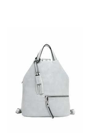 Lysegrå læderrygsæk med sortkantet topgreb, lomme med lynlås foran og dekorativ dusk, der hænger fra håndtagsløkken.