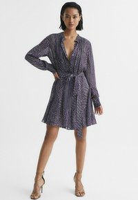 Reiss REGULAR FIT - LUELLA PRINTED - Paitamekko - purple