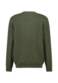 Suéter de punto acanalado verde oliva con cuello redondo y mangas largas. Tejido texturizado y ajuste flexible. Diseño minimalista, sin acentos visibles.