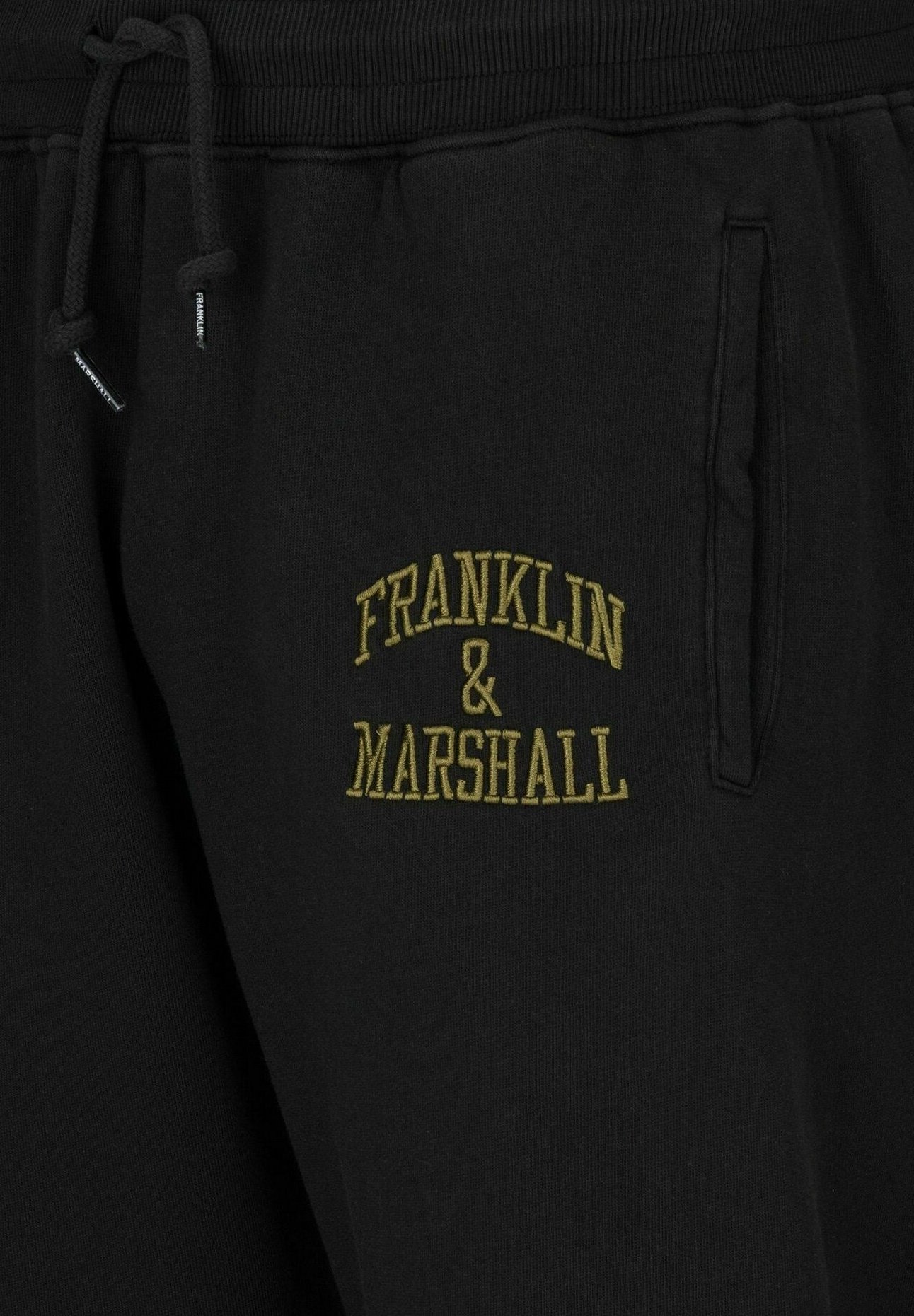 Franklin \u0026 Marshall MIT STICK-SCHRIFTZUG - Tracksuit bottoms - black -  Zalando.de