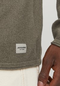 Jack & Jones JJEHILL jasny brąz