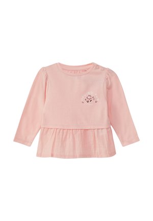 Rosa Langarmshirt mit gerafftem Saum, mit dem Text "HAVING FUN" und floralen Akzenten. Hergestellt aus weichem Stoff mit Druckknöpfen an der Schulter.