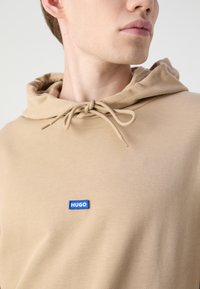 HUGO NALONSO - Sportska majica - medium beige