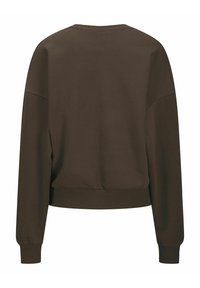 Felpa marrone corta con maniche lunghe, colletto e polsini a costine, caratterizzata da una texture morbida e un design minimalista. Nessun motivo o accento visibile.